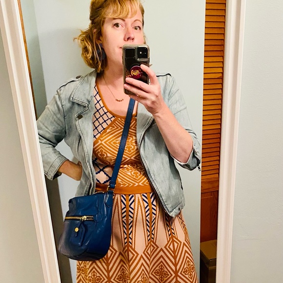 Meet your Posher, Laura - Picture 3 of 3